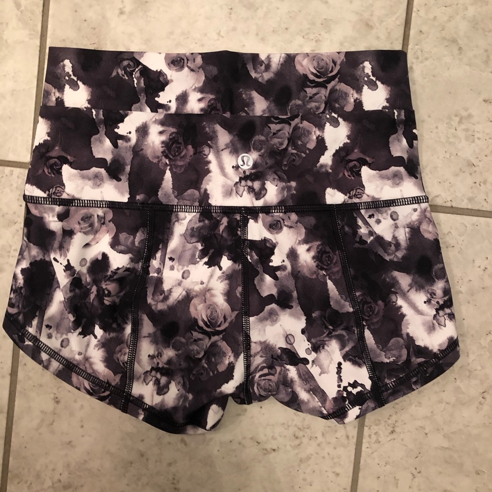 Lululemon yoga shorts